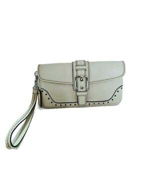 Vintage Coach Soho Cream Leather Buckle Wristlet with Perforated Trim EUC